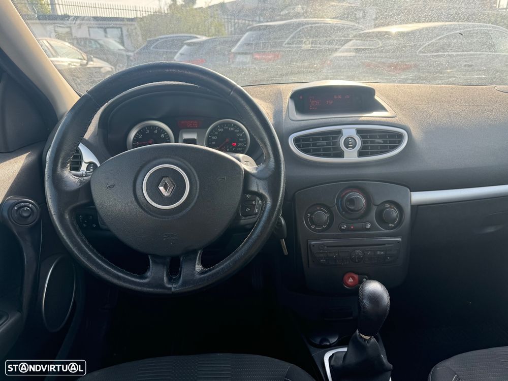 Renault Clio Break 1.2 16V Dynamique - 15