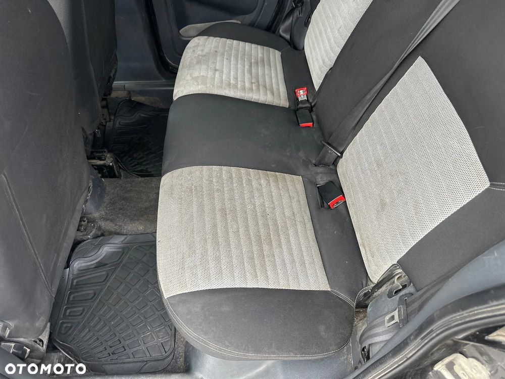 Fiat Qubo - 18