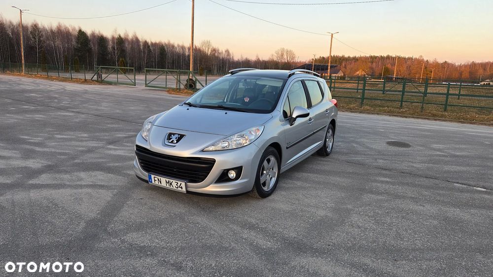Peugeot 207 95 VTi Urban Style - 11
