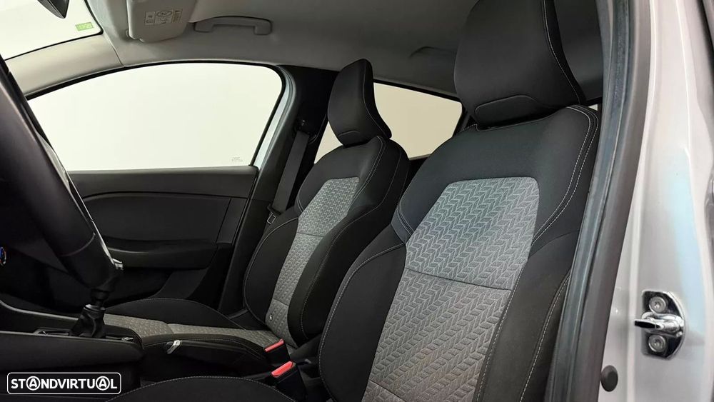 Renault Clio 1.0 TCe Evolution - 21