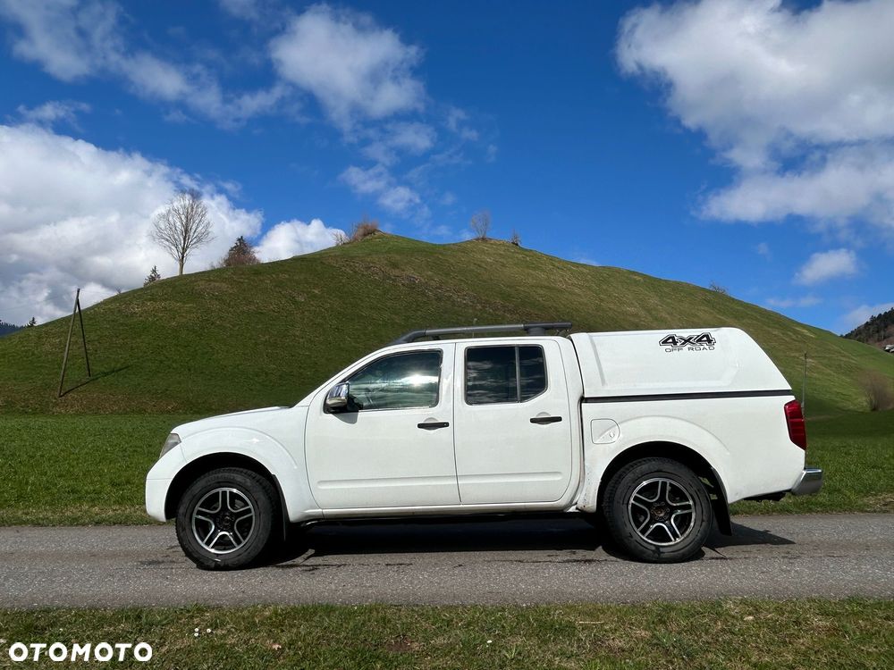 Nissan Navara 2.5 D Platinum - 9