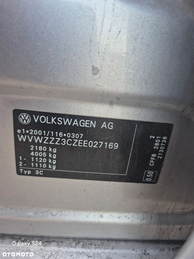 Volkswagen Passat - 14