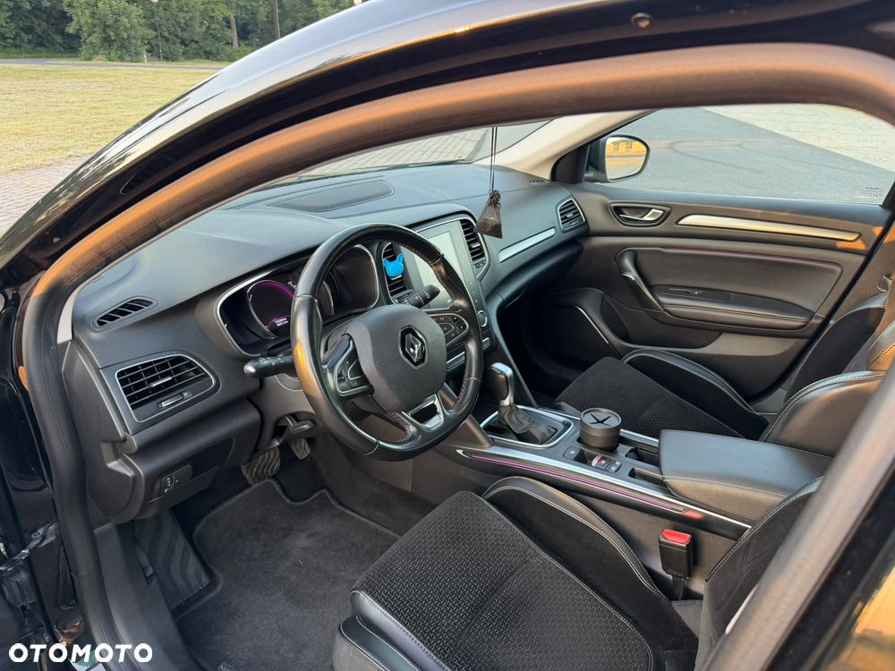 Renault Megane TCe 140 GPF EDC INTENS - 15