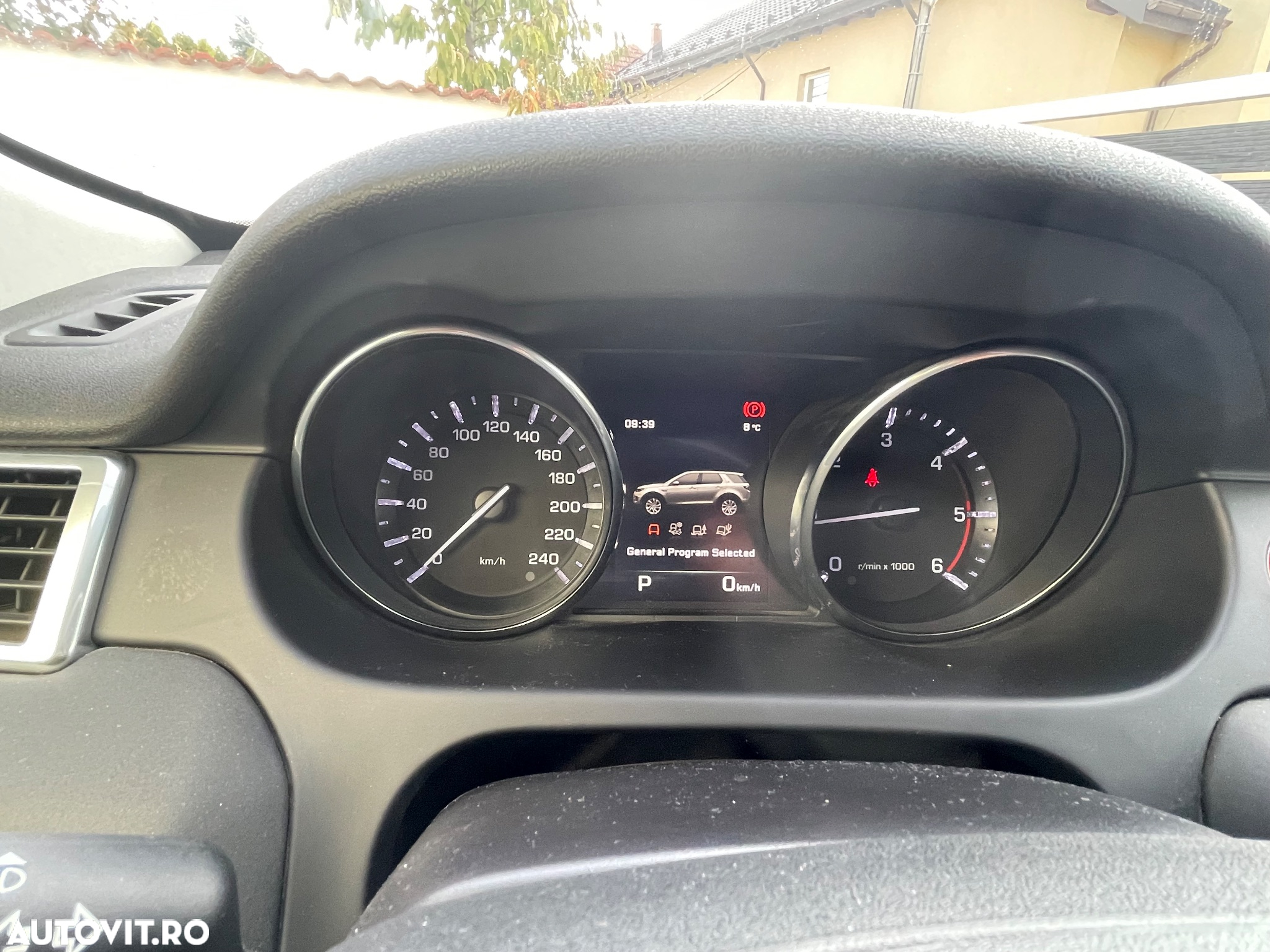 Land Rover Discovery Sport 2.0 l TD4 PURE Aut. - 4