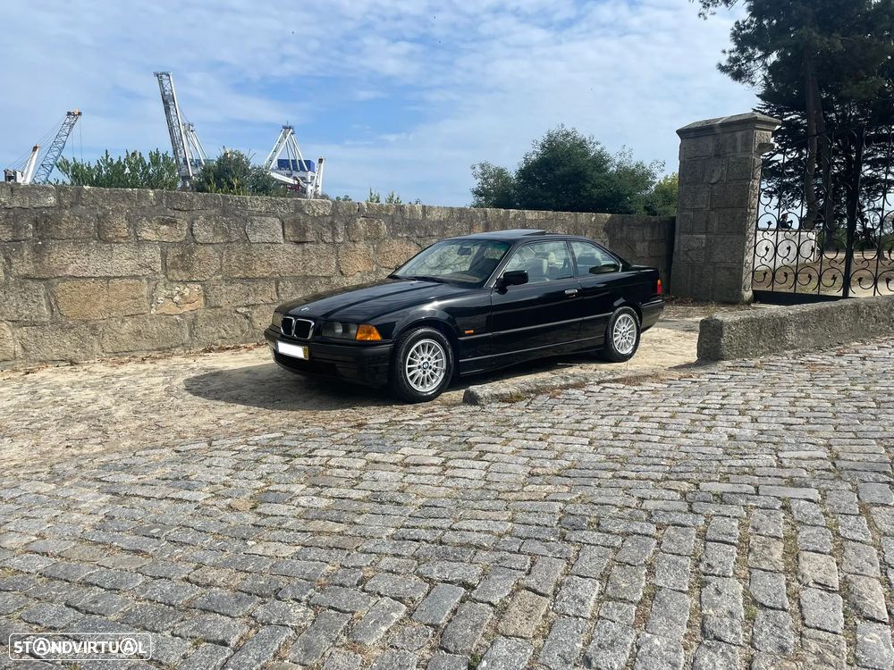 BMW 323 - 5