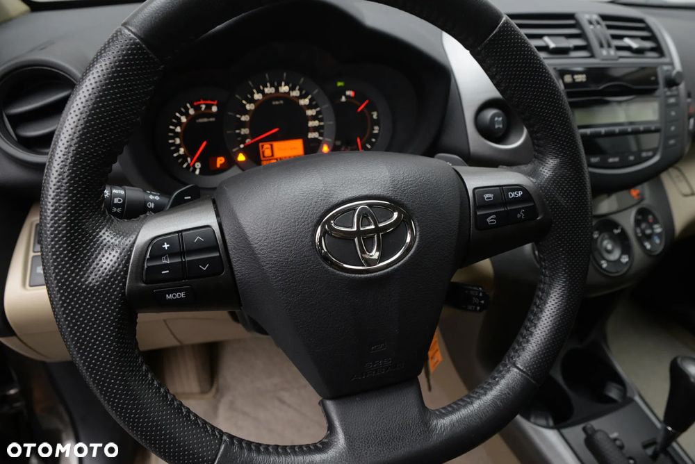 Toyota RAV4 2.0 VVT-i Premium MS - 33