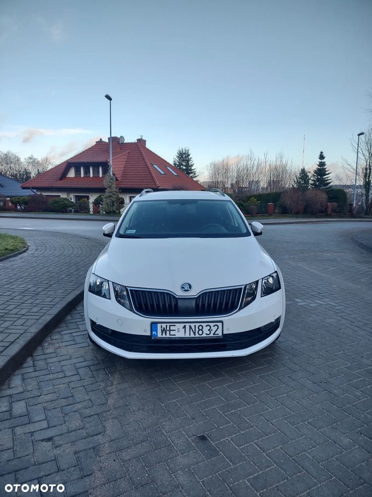 Skoda Octavia 1.6 TDI SCR Ambition - 3
