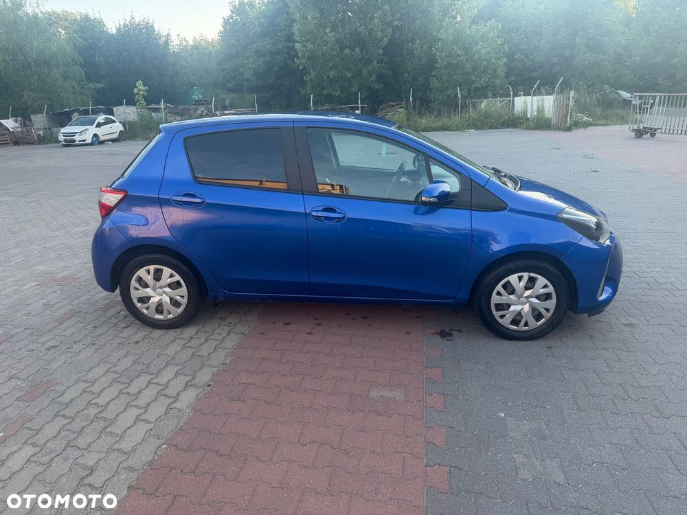 Toyota Yaris 1.5 Premium - 3