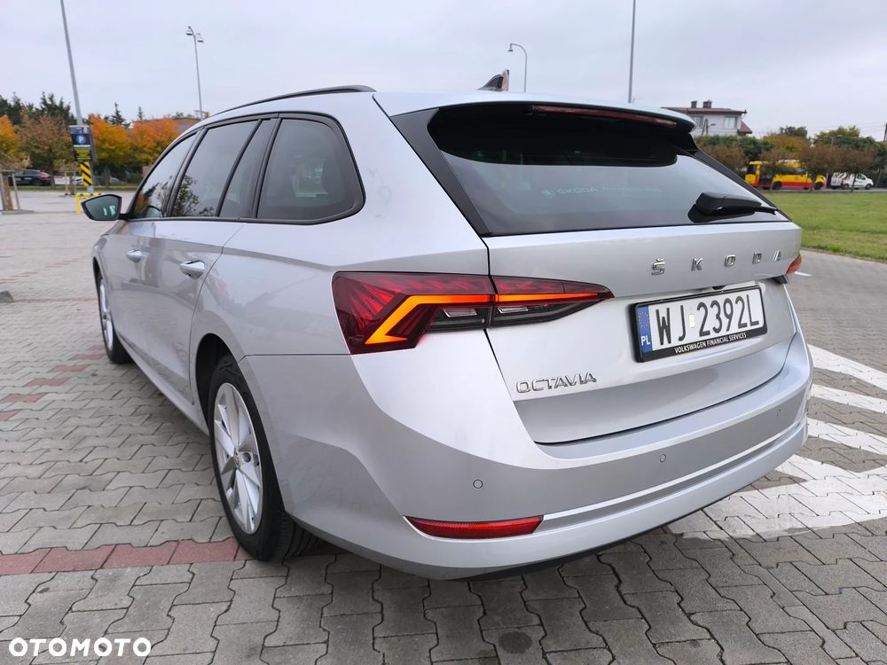Skoda Octavia 1.5 TSI ACT Ambition - 9