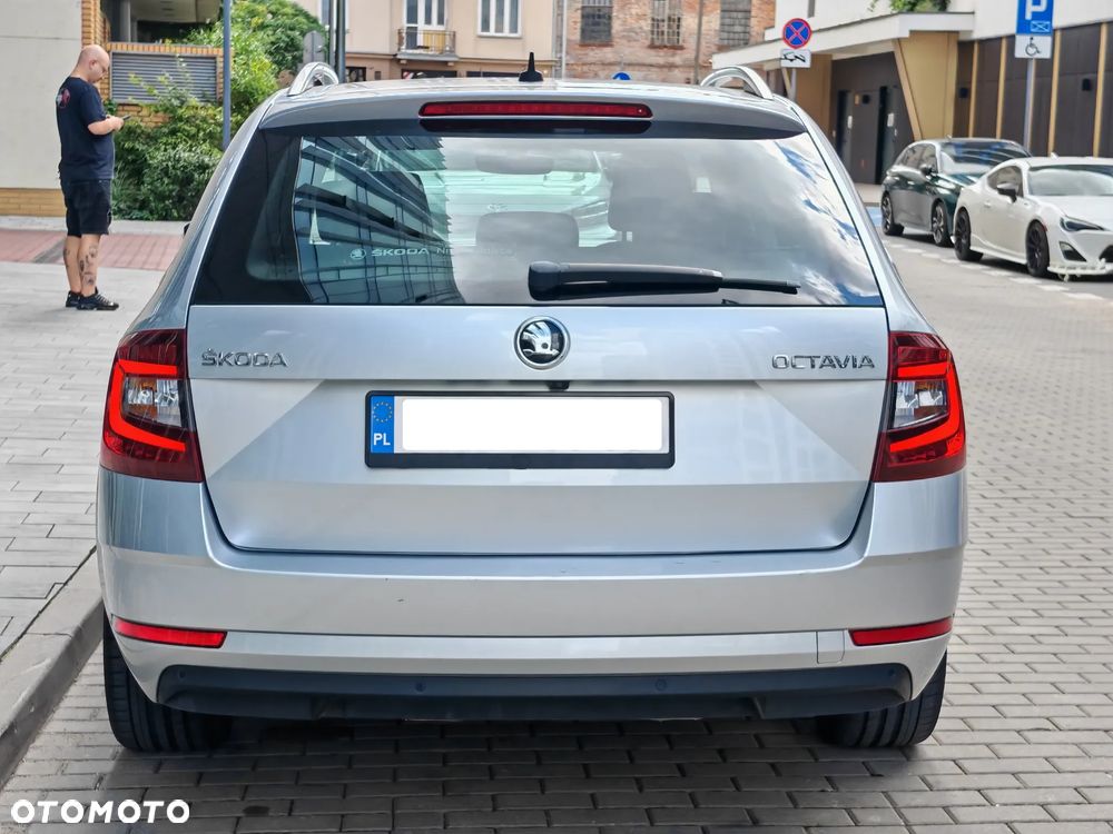 Skoda Octavia 1.5 TSI ACT Style - 6
