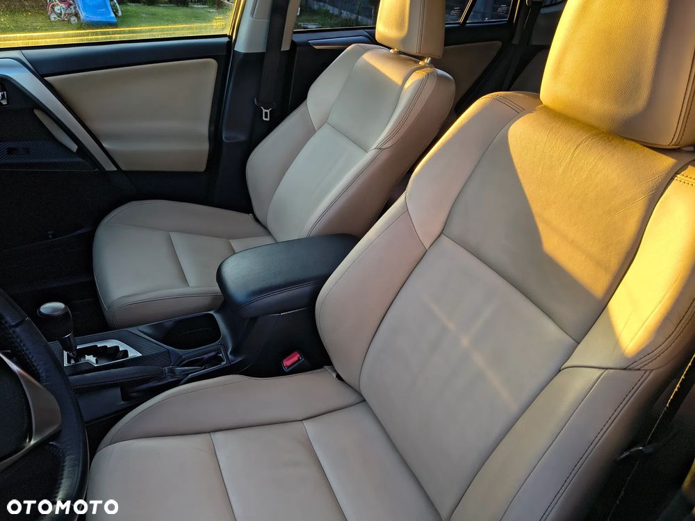 Toyota RAV4 2.0 Prestige MS EU6 - 10