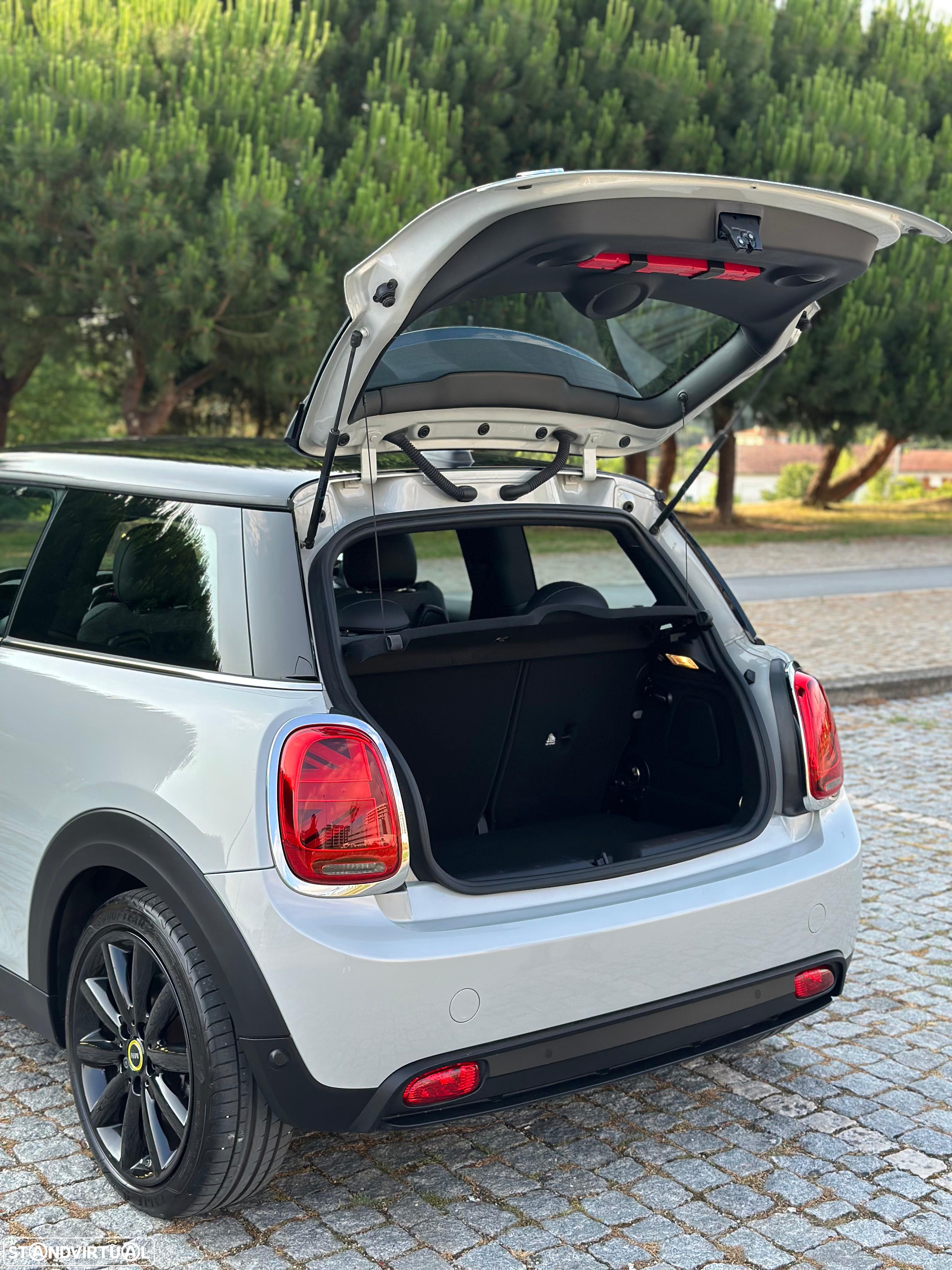 MINI 3 Portas Cooper SE - 22
