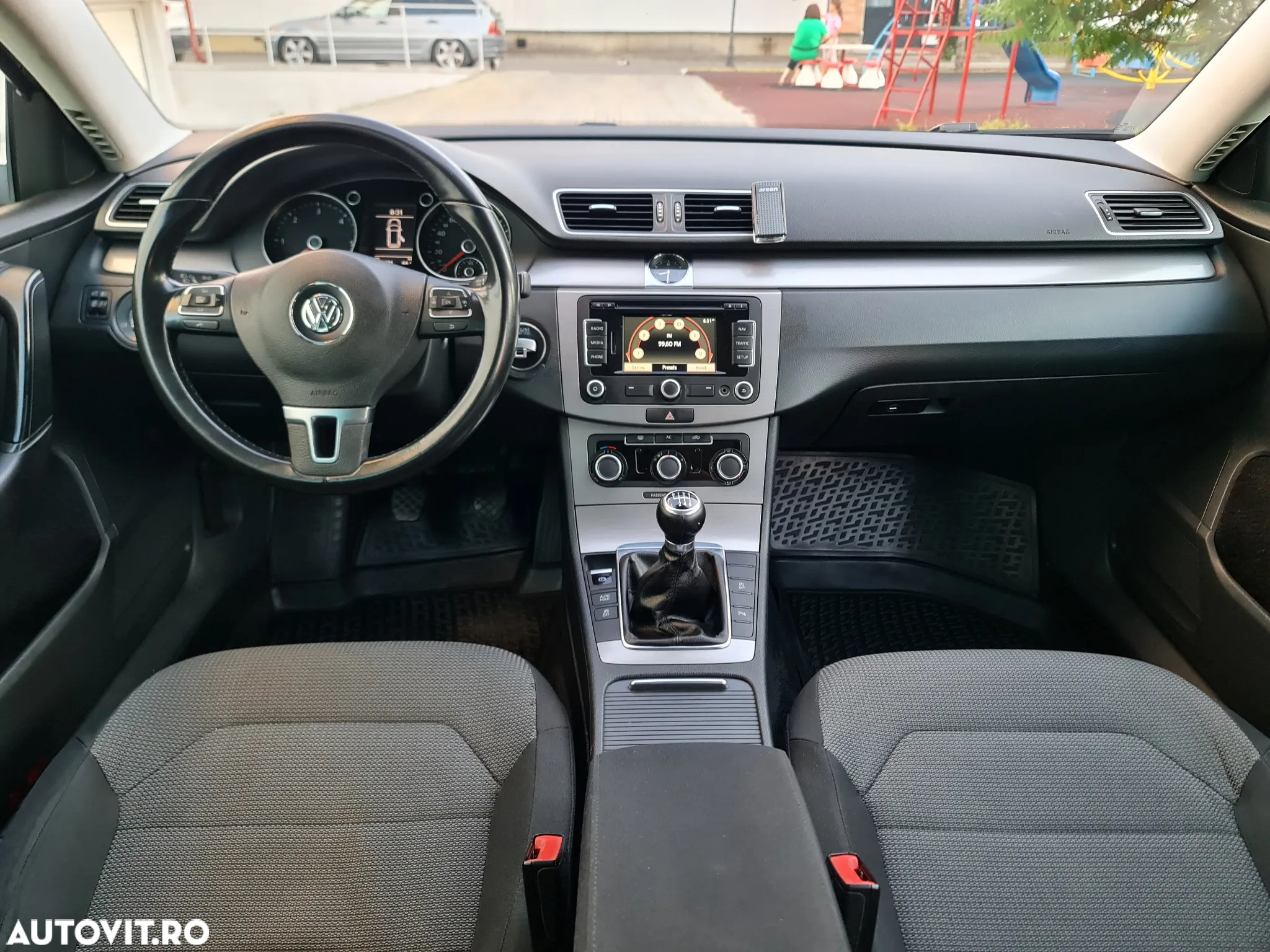 Volkswagen Passat 2.0 Blue TDI SCR Comfortline - 18