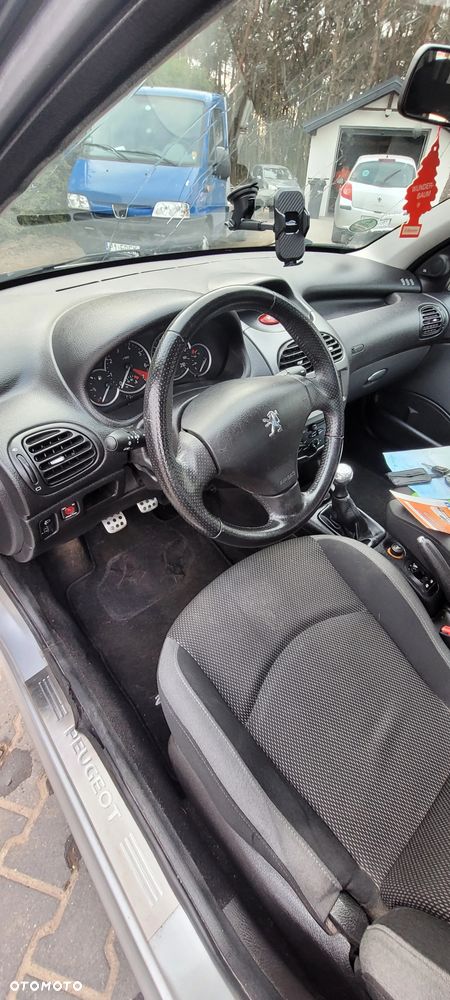 Peugeot 206 75 JBL - 27