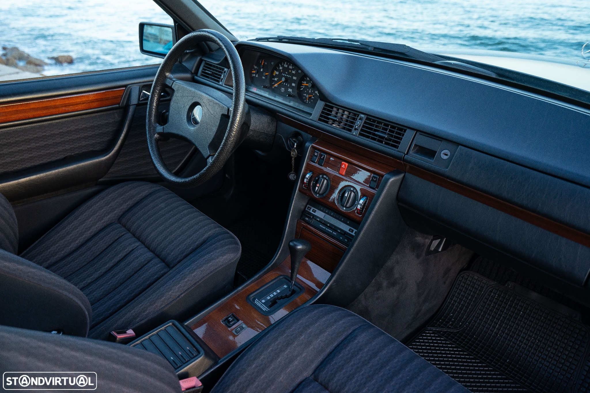 Mercedes-Benz E 250 - 46