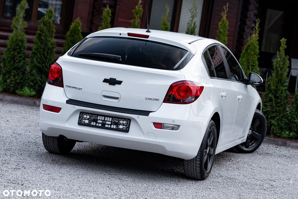 Chevrolet Cruze 1.8 LS - 11