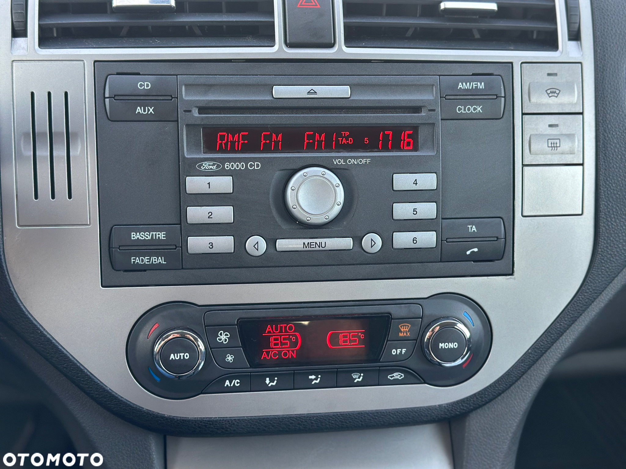 Ford C-MAX - 13