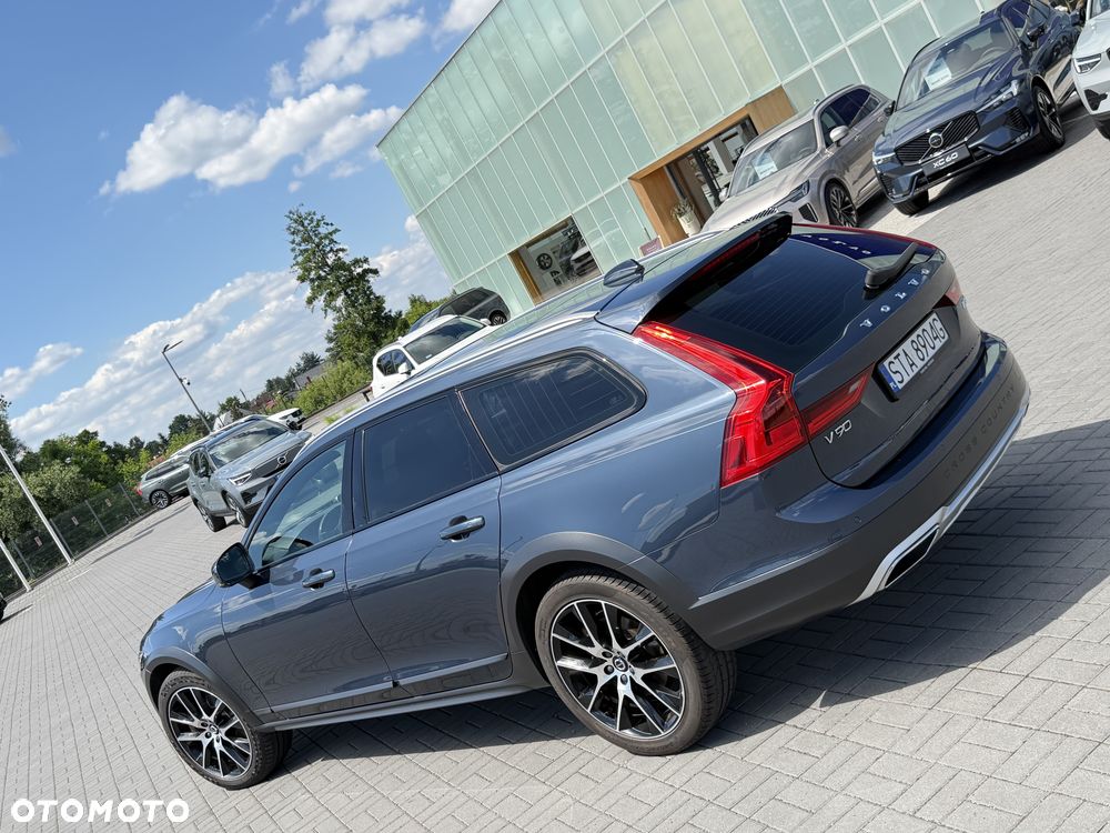 Volvo V90 Cross Country D5 AWD Geartronic - 11