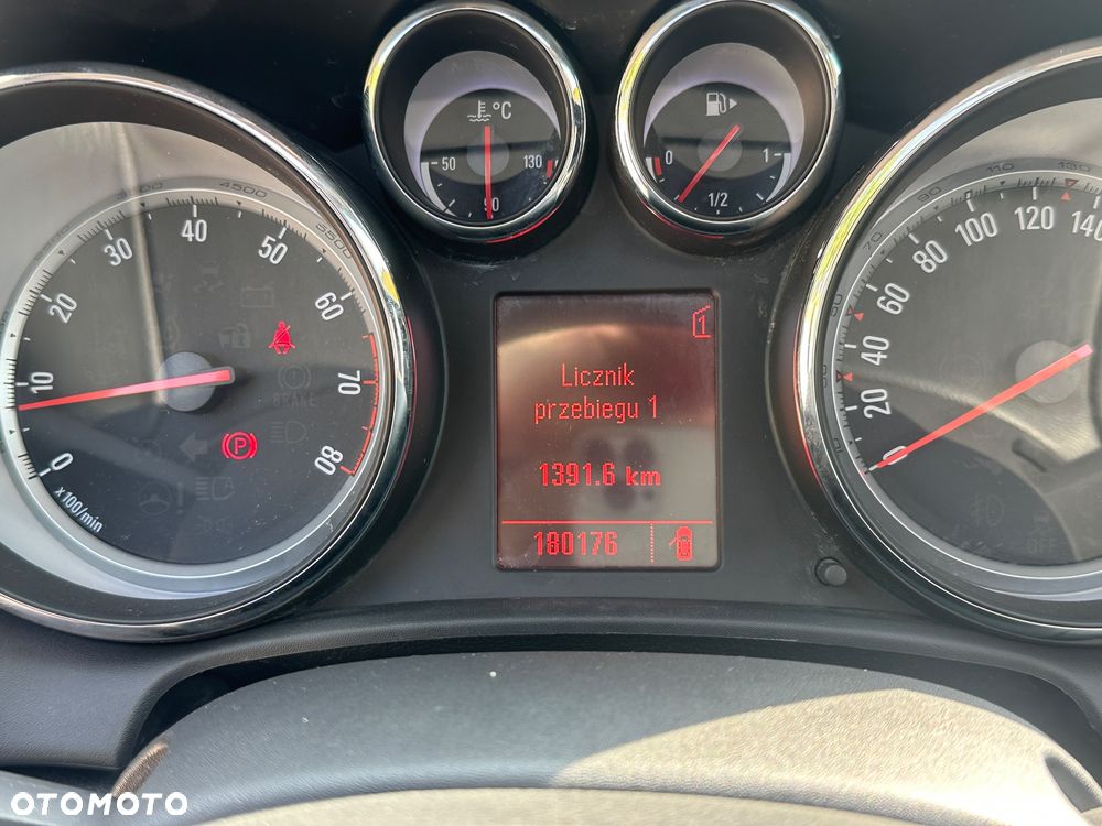 Opel Astra 1.6 Turbo Innovation - 22