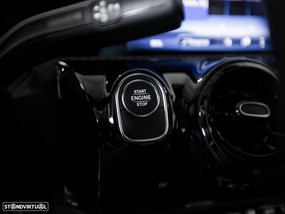 Mercedes-Benz A 250 e - 19