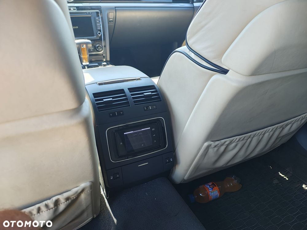 Volkswagen Phaeton 4.2 V8 4MOTION langer Radstand Automatik (5 Sitzer) - 28
