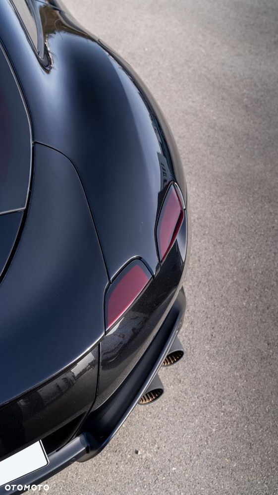 Ferrari Roma - 7
