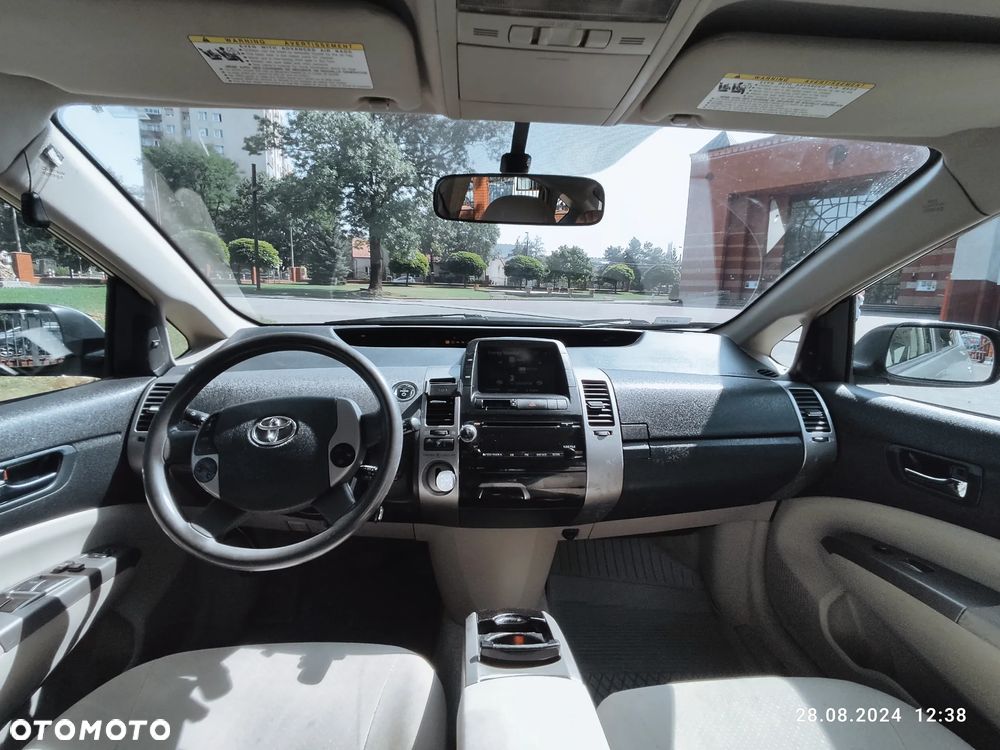 Toyota Prius 1.5 VVT-i Sol - 3