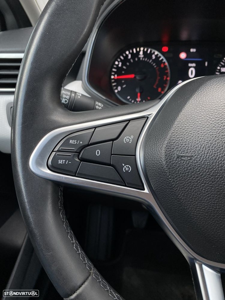 Renault Clio 1.0 TCe Evolution Bi-Fuel - 33