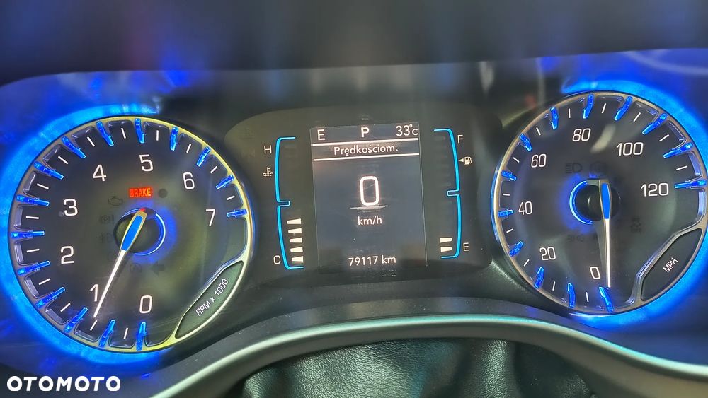Chrysler Pacifica - 7