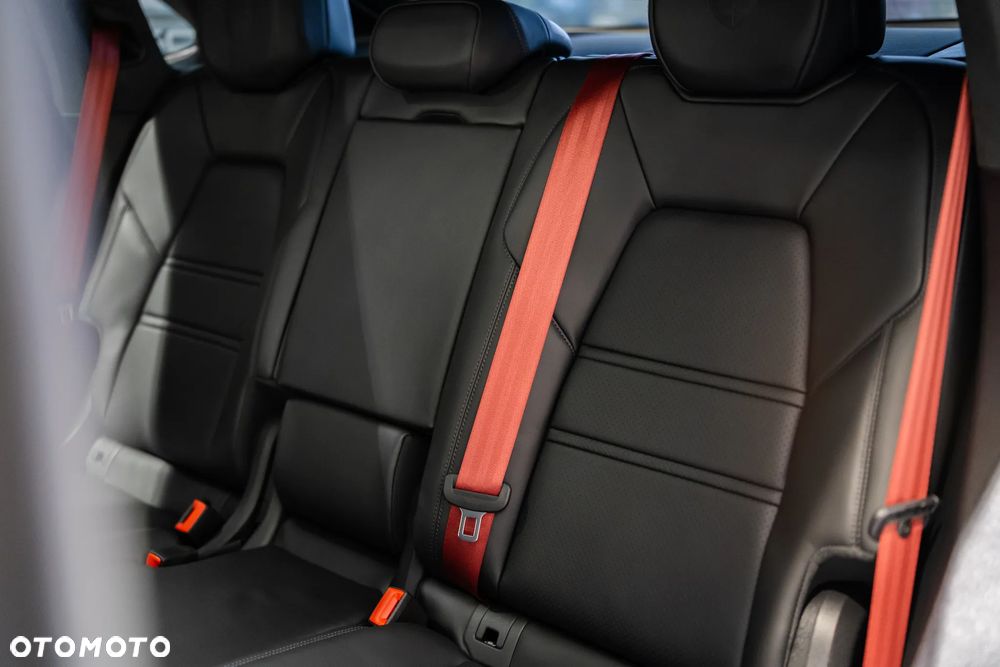 Porsche Cayenne - 20