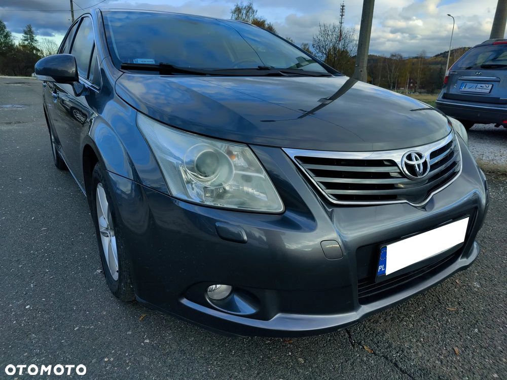 Toyota Avensis - 12