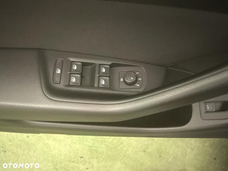 Volkswagen Passat 1.5 TSI EVO Business DSG - 12