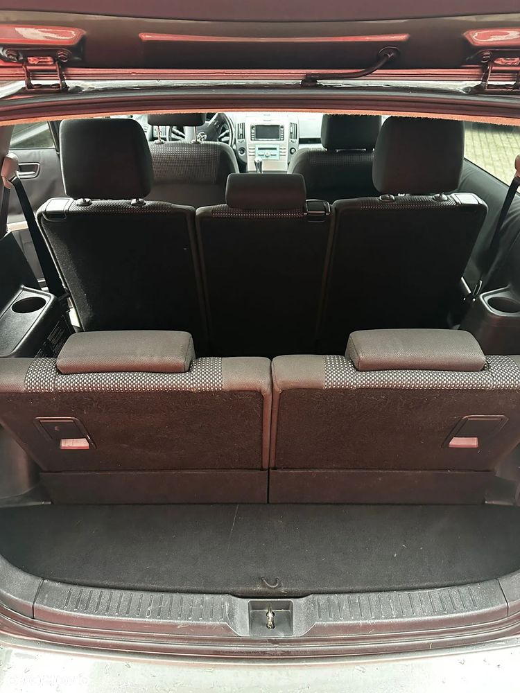 Toyota Corolla Verso 2.2 D-4D X 7os - 16