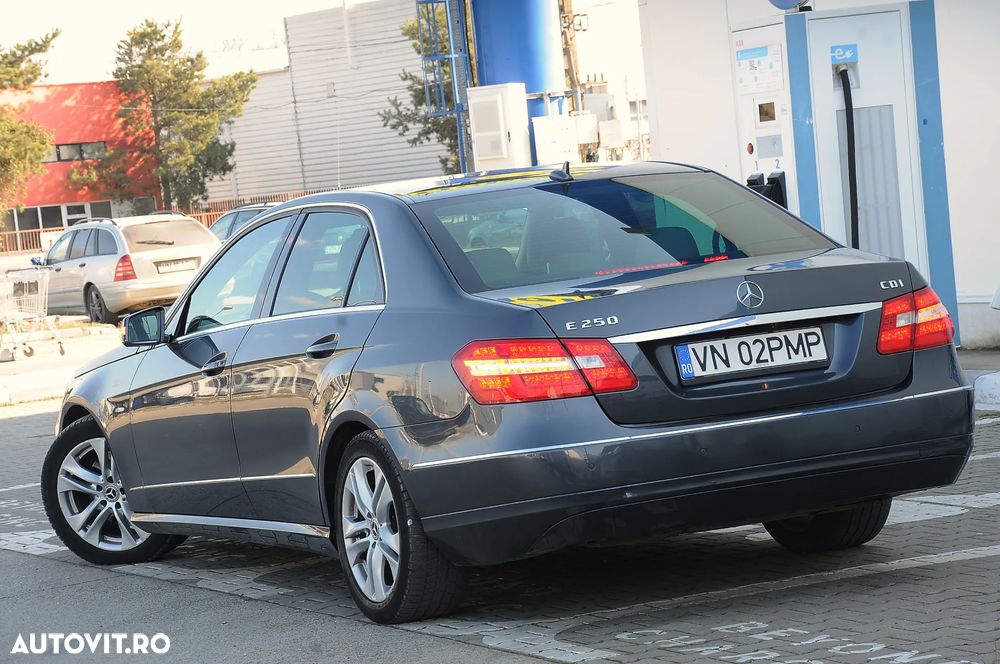 Mercedes-Benz E 250 CDI DPF BlueEFFICIENCY Automatik Avantgarde - 9