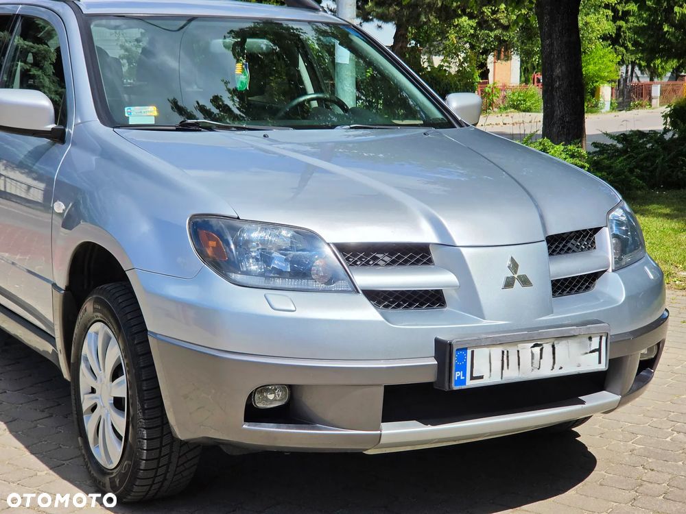 Mitsubishi Outlander 2.4 4WD Intense - 4