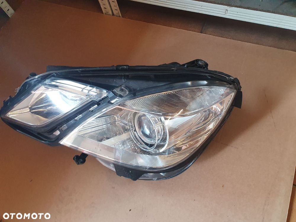 REFLEKTOR LEWY MERCEDES E-KLASA W212 XENON EUROPA - 2