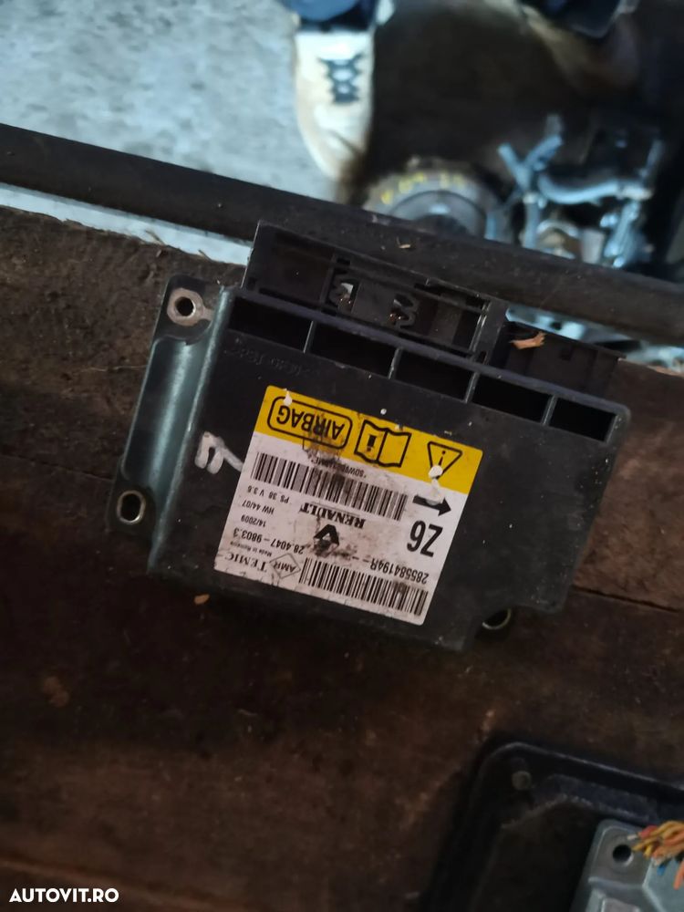 Calculator , modul airbag Renault Megane 3 Coupe cod : 285584194R - 1