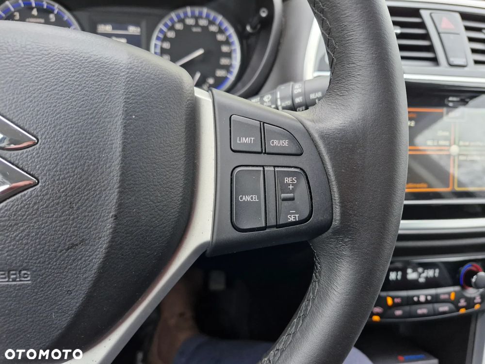 Suzuki SX4 S-Cross 1.0 T Premium - 17