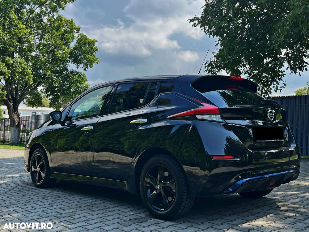 Nissan LEAF - 10