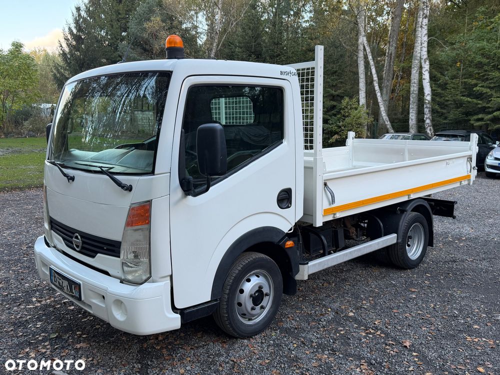 Nissan Cabstar