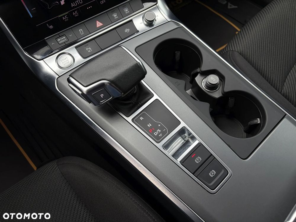 Audi A6 Avant 40 TDI S tronic design - 30