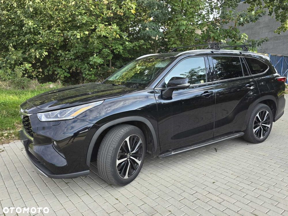 Toyota Highlander - 1