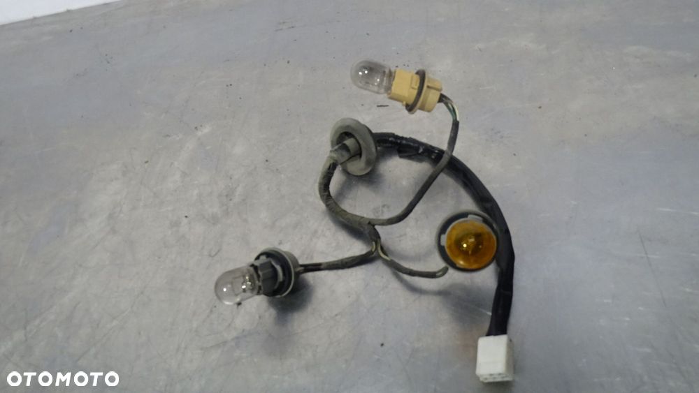 WKŁAD LAMPY PRAWY TYŁ LEXUS IS200 2.0 - 2