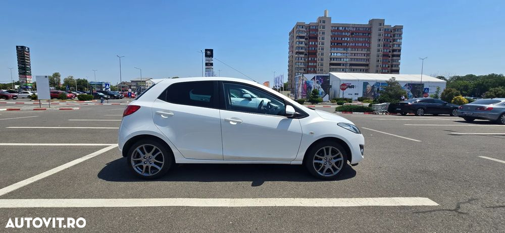 Mazda 2 - 3