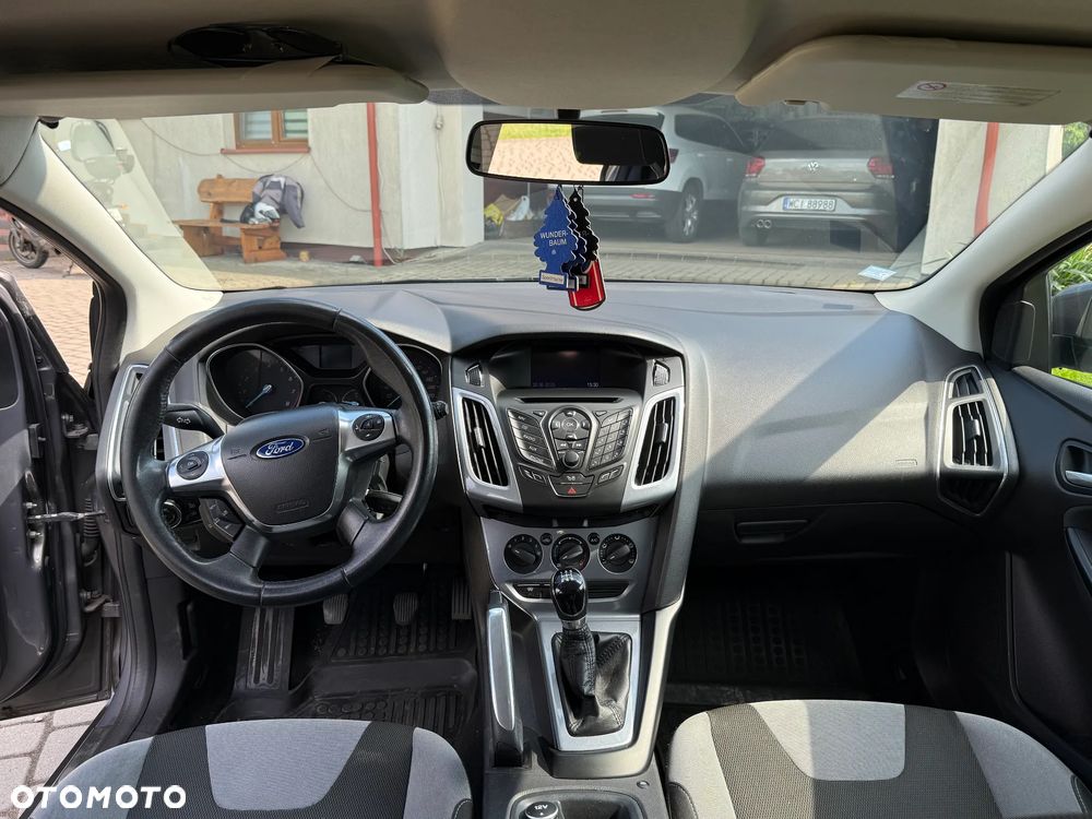 Ford Focus 1.6 Trend Sport - 13