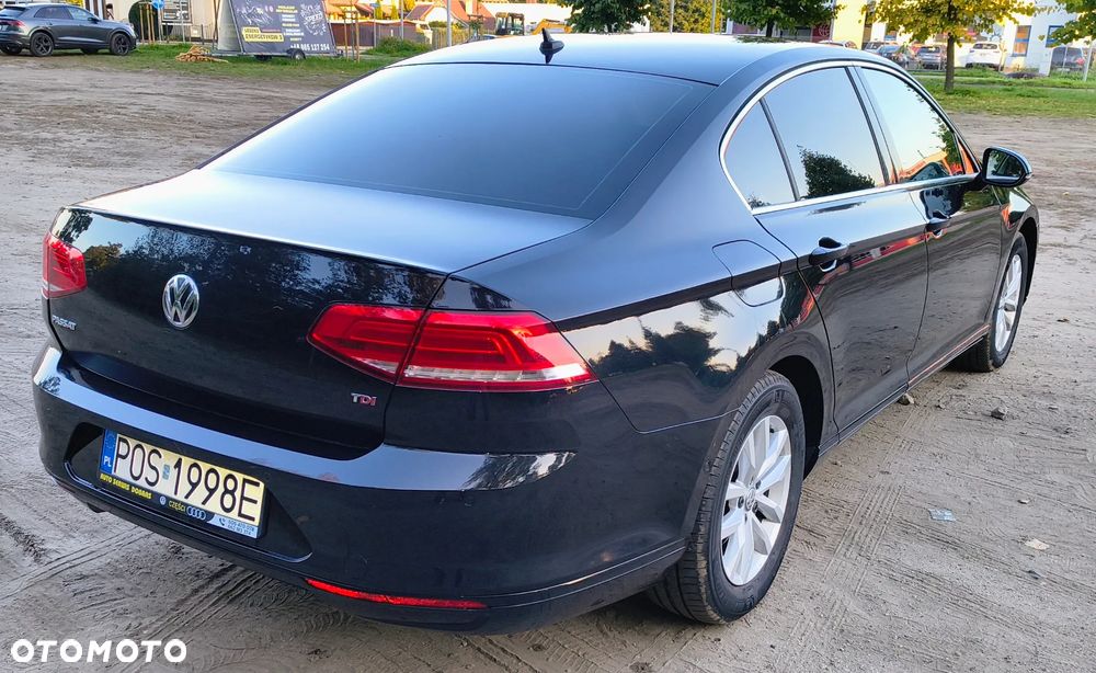 Volkswagen Passat - 3