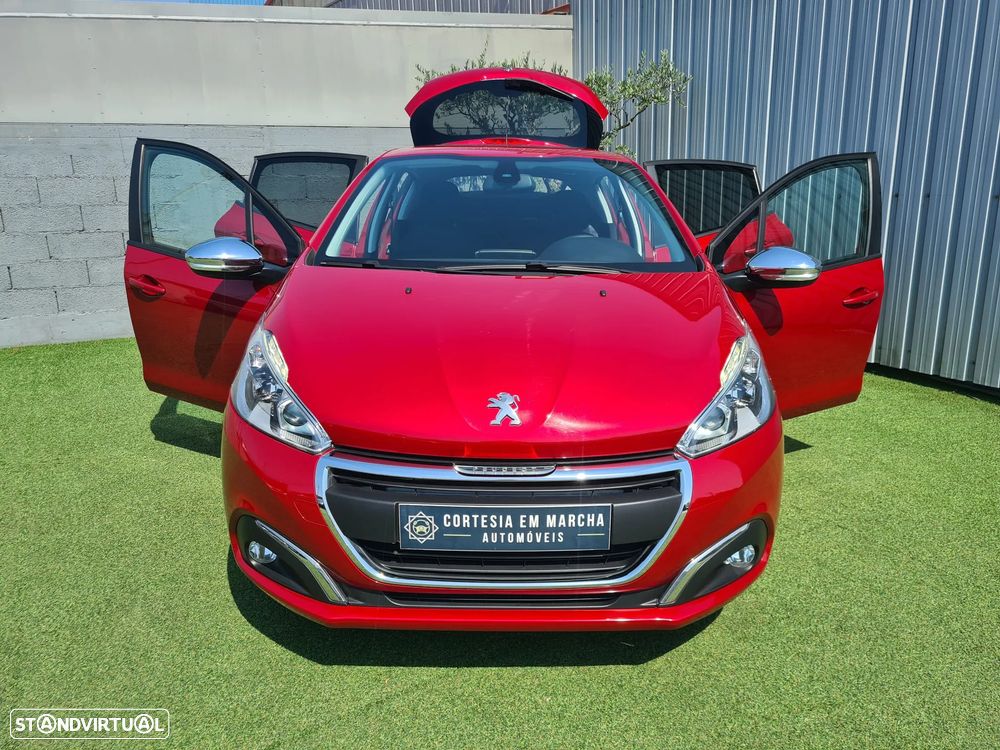 Peugeot 208 1.2 VTi SE Style - 11