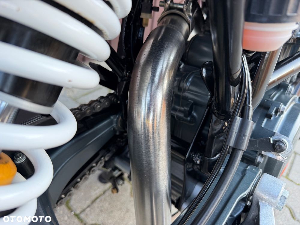 KTM Duke 125 - 34
