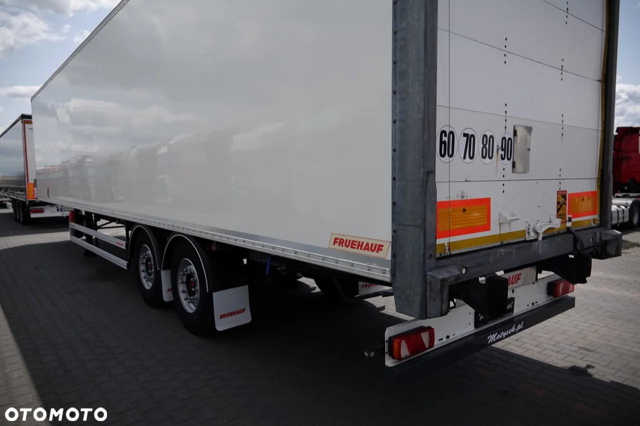 Fruehauf KONTENER / KOFFER / 2 OSIE / SAF / 2021 ROK / BARDZO MOCNA PODŁOGA: SZYNA-DESKA - 11