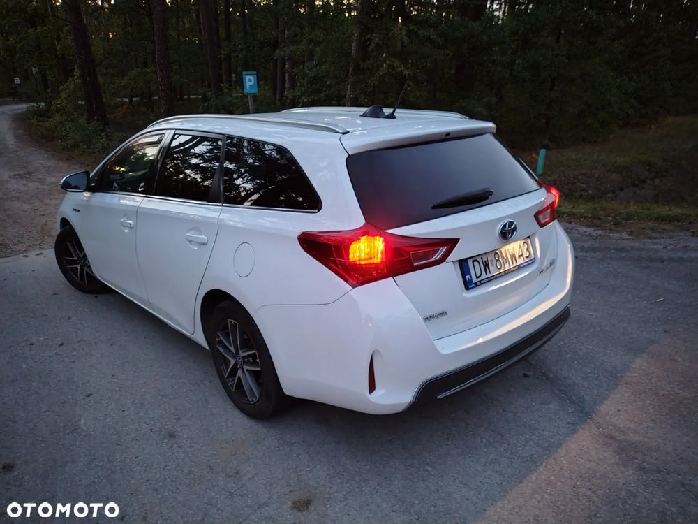 Toyota Auris 1.8 HSD Luna - 5